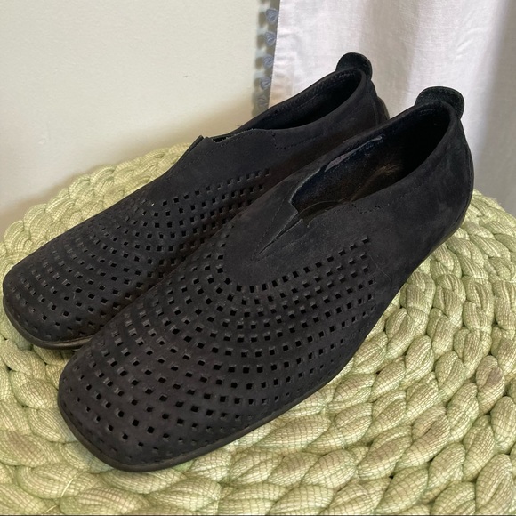 Arche Shoes - Arche Piaoko black suede perforated square toe slip on flat loafers